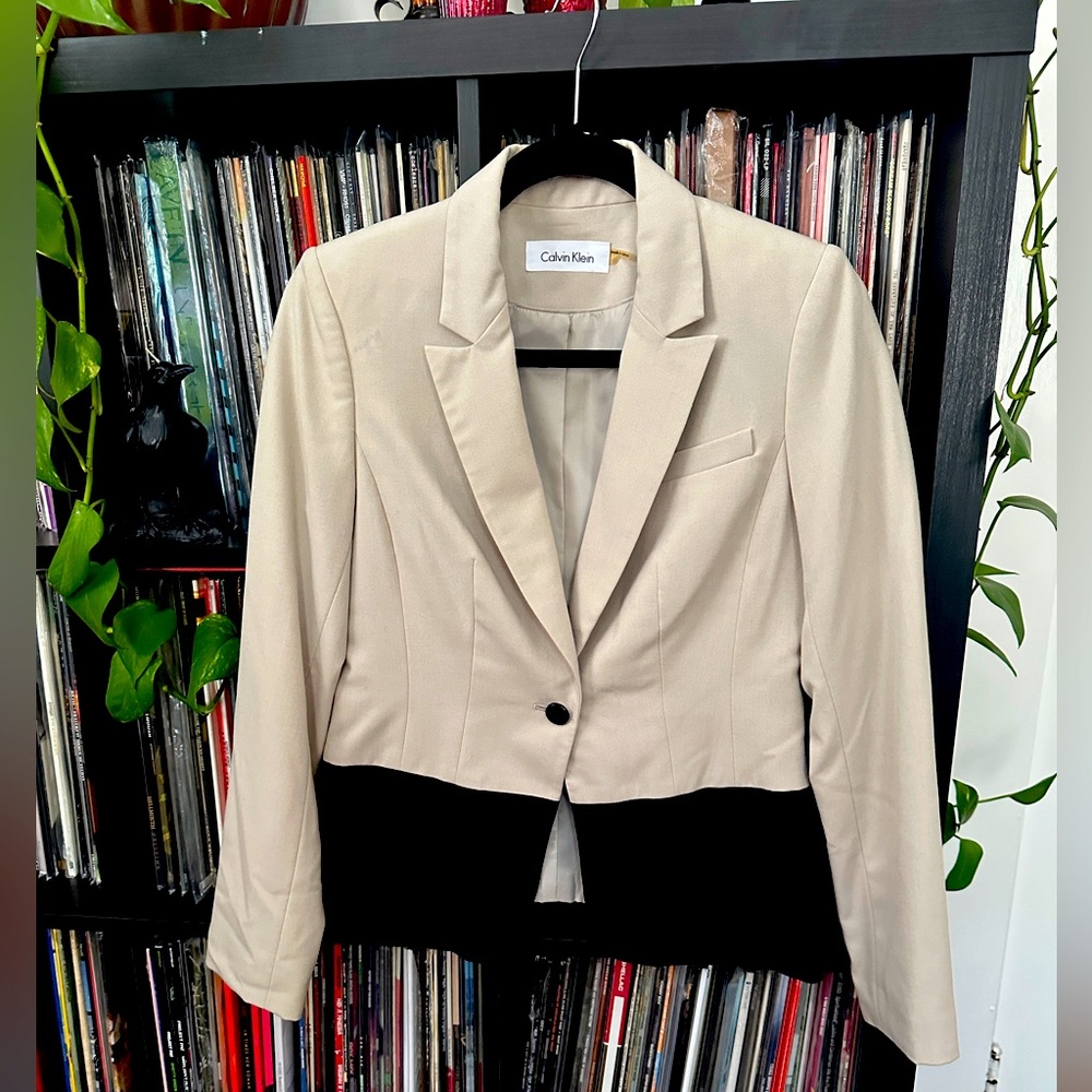 Calvin Klein Color Block Blazer- Khaki/Black Size 6P